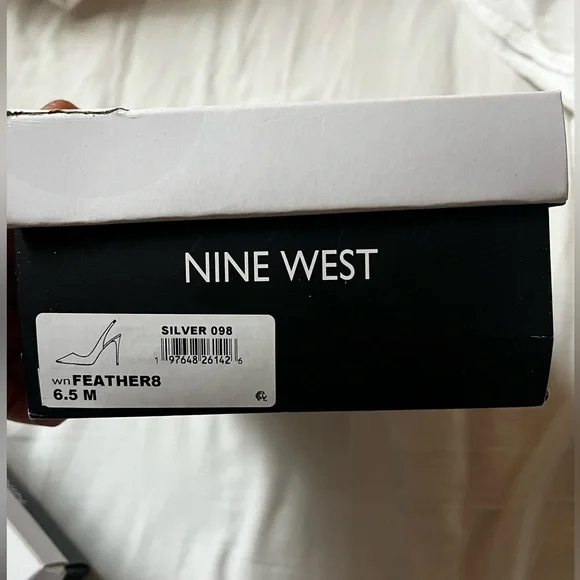 Nine West metallic silver slingback pump - Picture 4 of 6